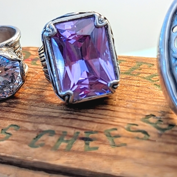 Silpada Lavender Fields Purple Radiant Cut Cubic Zirconia Statement Ring Retired - Picture 2 of 9